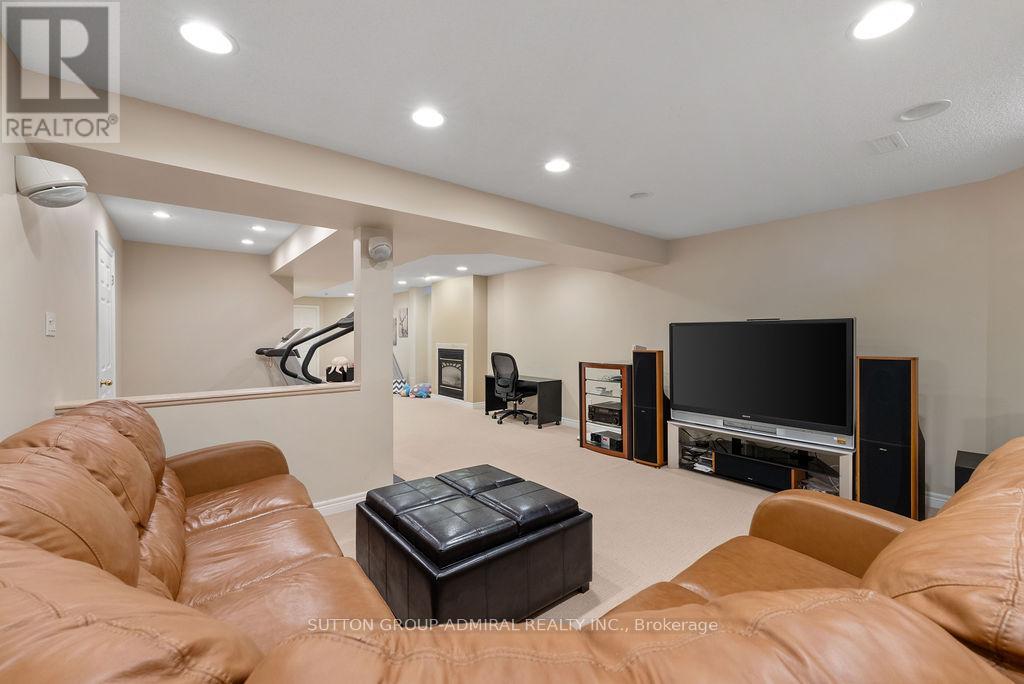 40 Joshua Court, Vaughan, Ontario  L4J 8B6 - Photo 38 - N12395794