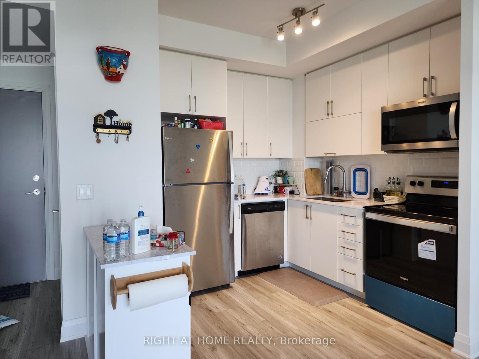 1702 - 3220 Sheppard Avenue E, Toronto, Ontario  M1T 0B7 - Photo 10 - E12395844