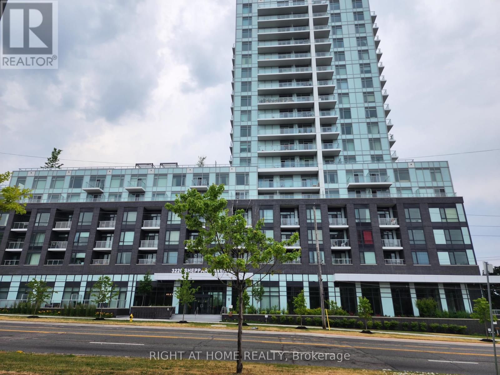 1702 - 3220 Sheppard Avenue E, Toronto, Ontario  M1T 0B7 - Photo 2 - E12395844