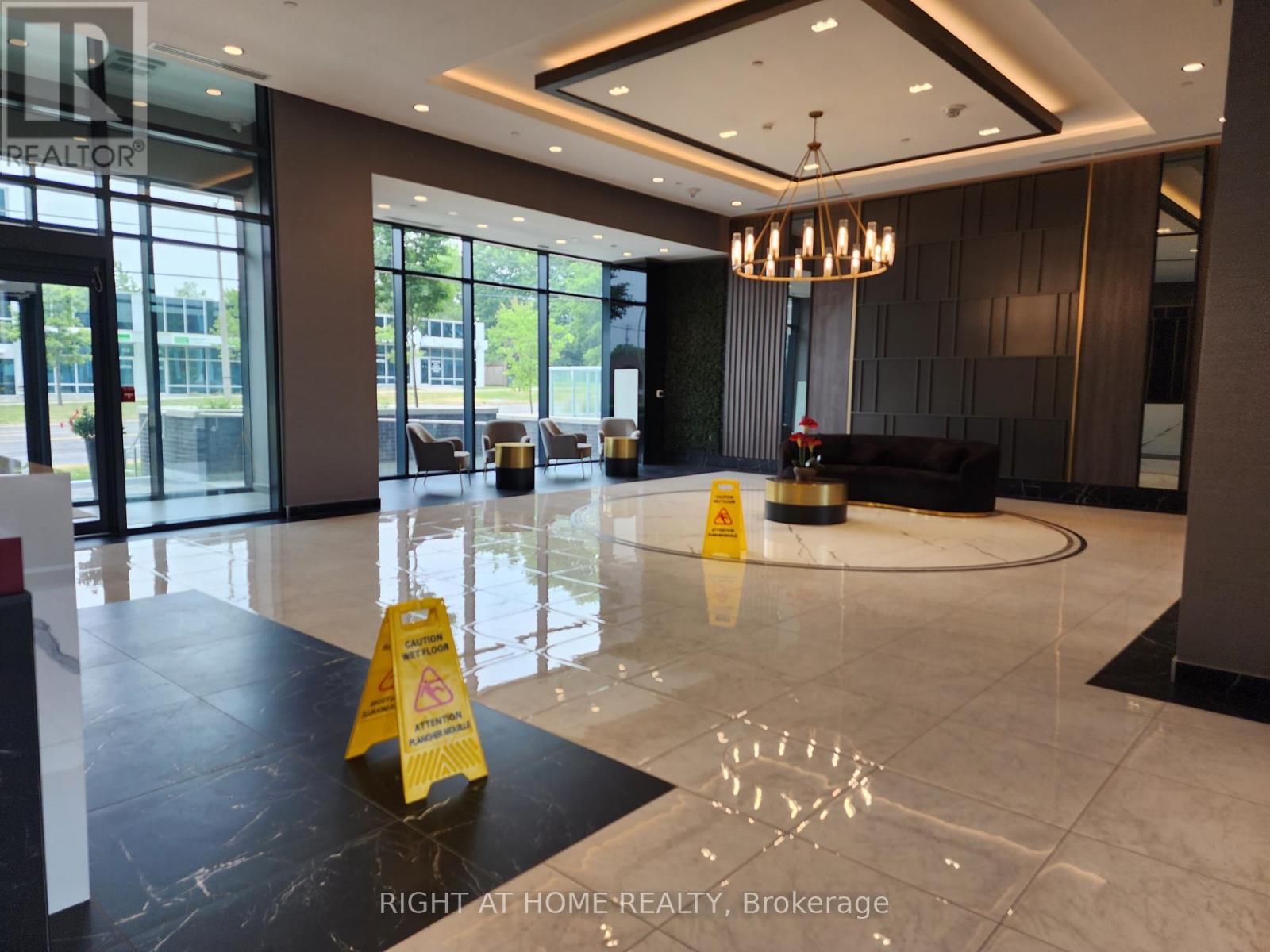 1702 - 3220 Sheppard Avenue E, Toronto, Ontario  M1T 0B7 - Photo 3 - E12395844