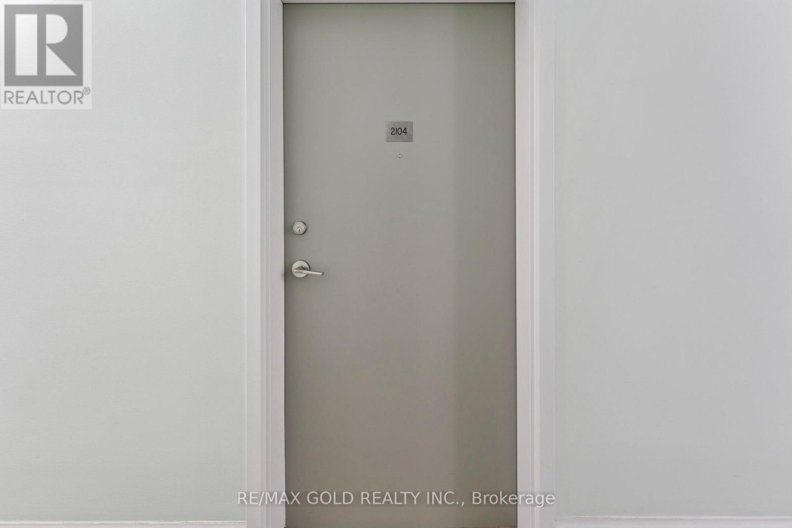 2104 - 6 Dayspring Circle, Brampton (Goreway Drive Corridor), Ontario  L6P 2Z6 - Photo 5 - W12395712