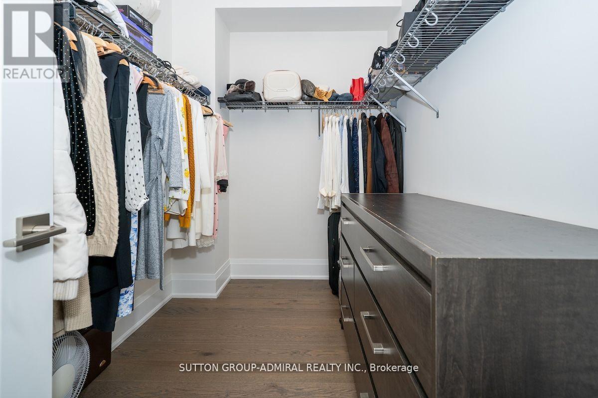 42 Solar Street, Richmond Hill (Observatory), Ontario  L4C 5G9 - Photo 24 - N12395827