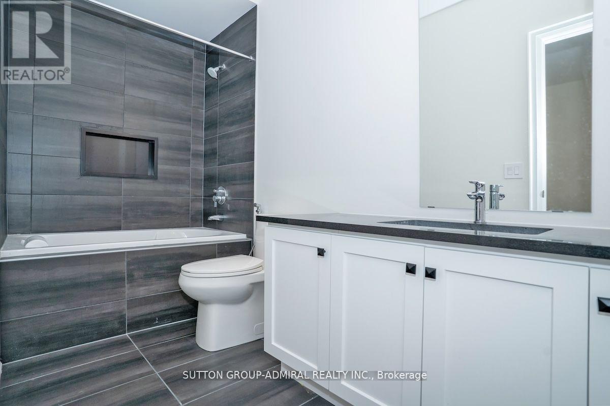 42 Solar Street, Richmond Hill (Observatory), Ontario  L4C 5G9 - Photo 29 - N12395827