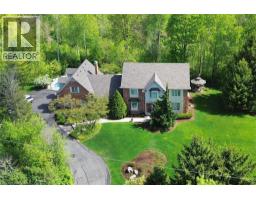 712 ROBSON Road, Waterdown, Ontario
