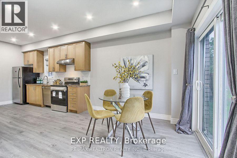 41 Deneb Street, Barrie (Ardagh), Ontario  L4M 0K6 - Photo 6 - S12395824