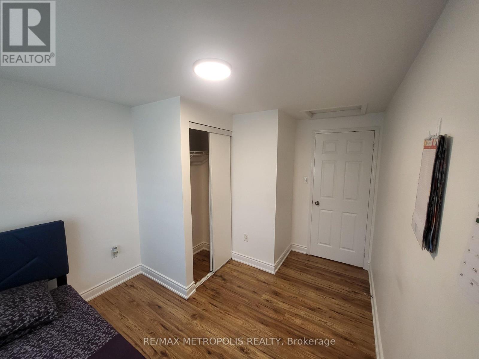 42 Larkin Drive, Barrie, Ontario  L4M 7B2 - Photo 24 - S12395830
