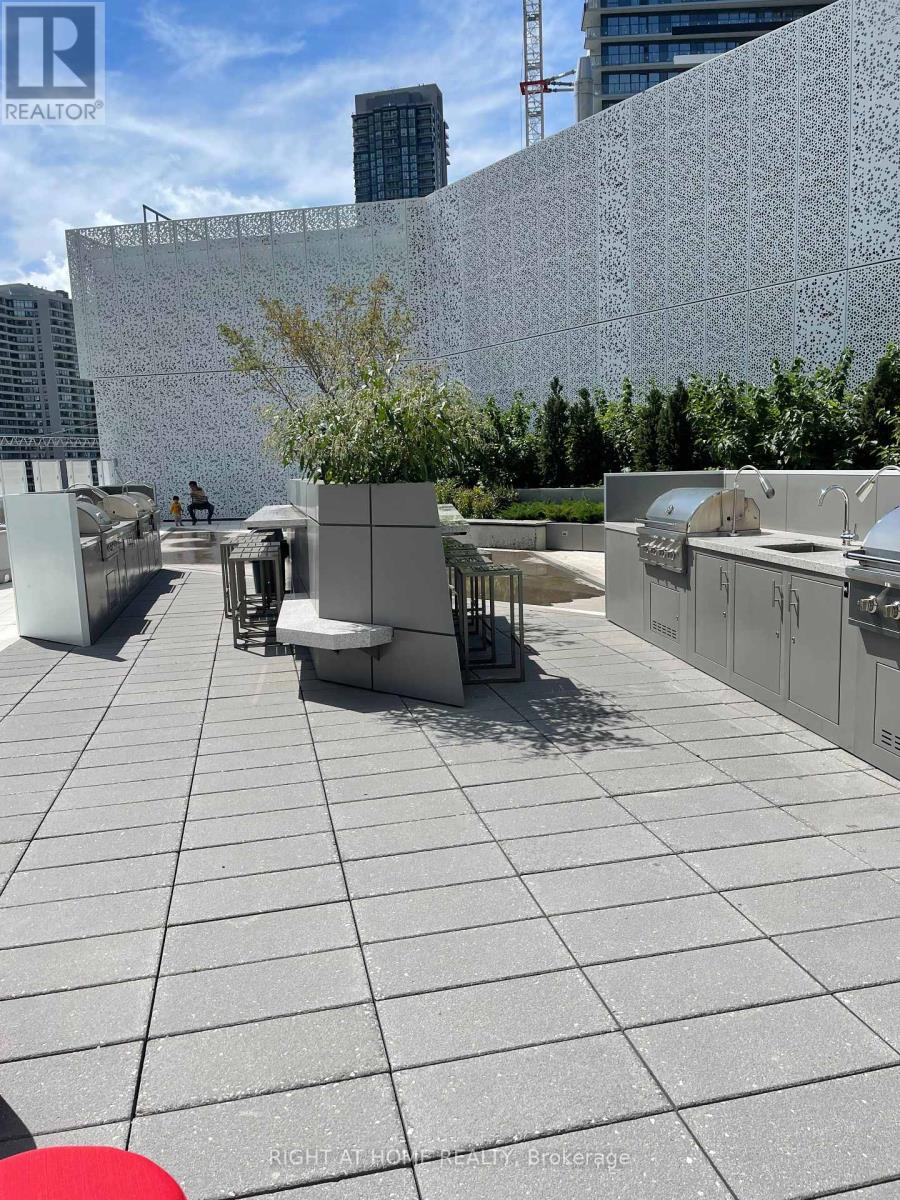 2905 - 3900 Confederation Parkway, Mississauga, Ontario  L5B 0M3 - Photo 20 - W12395831