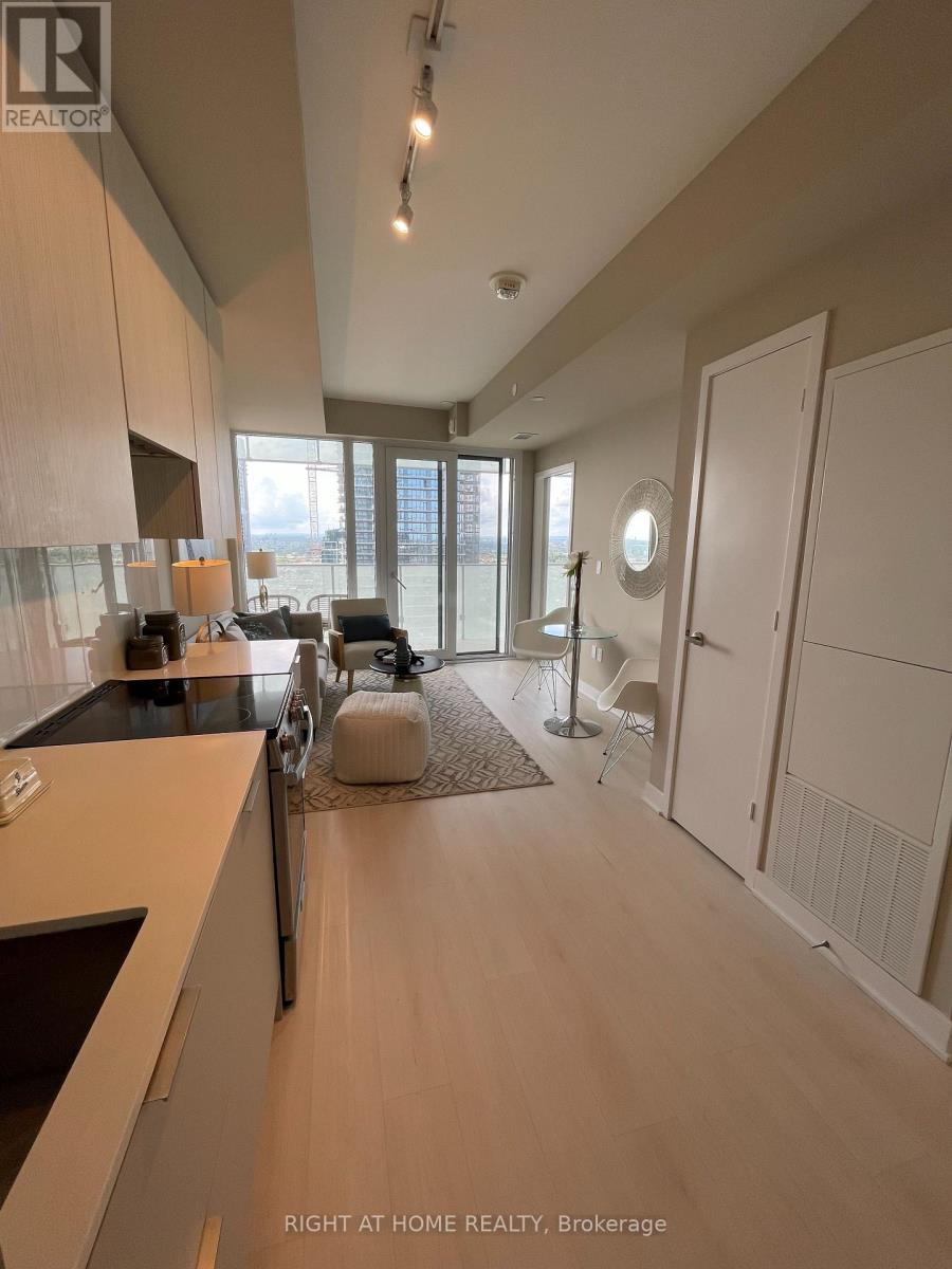 2905 - 3900 Confederation Parkway, Mississauga, Ontario  L5B 0M3 - Photo 4 - W12395831