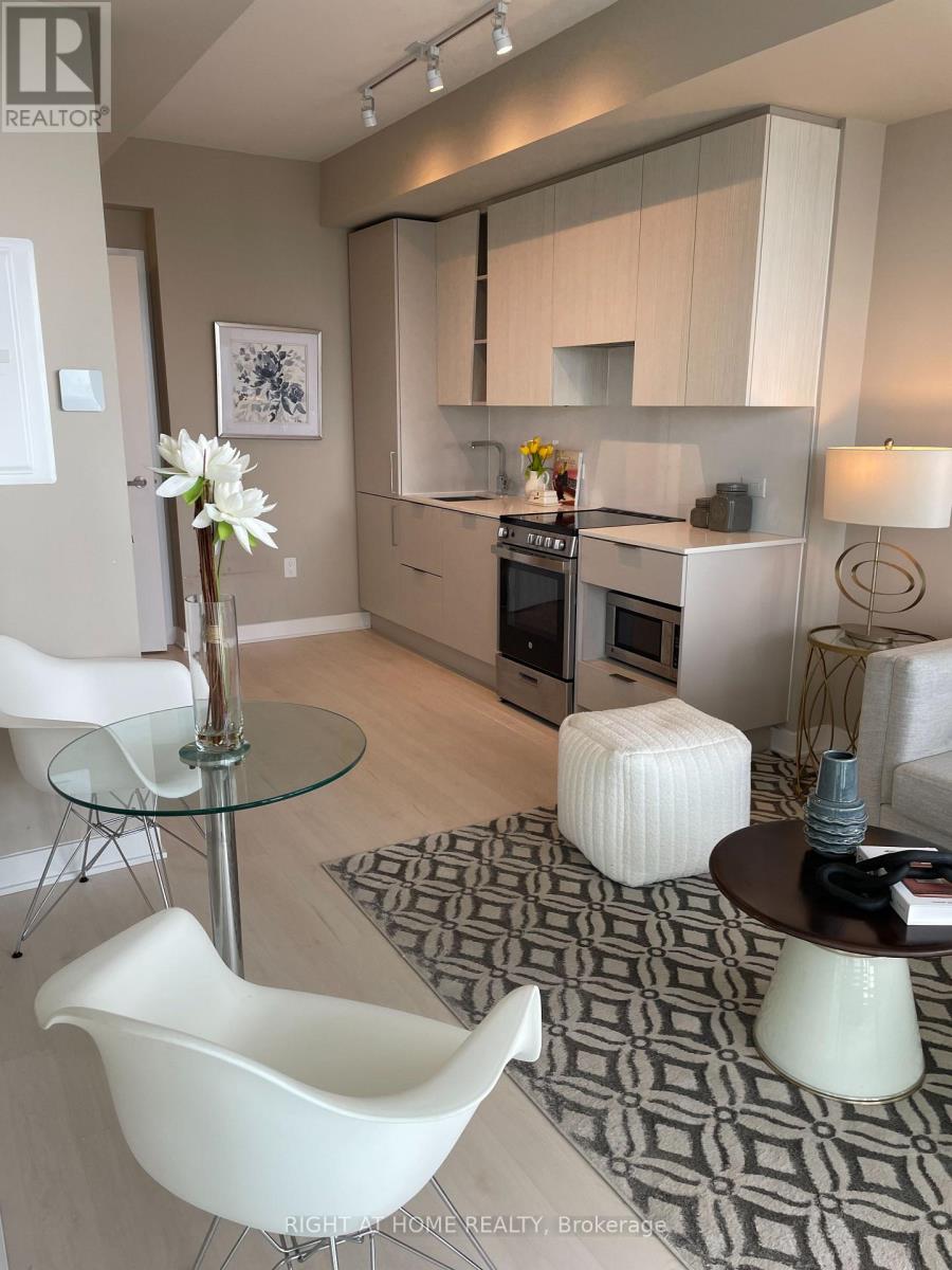 2905 - 3900 Confederation Parkway, Mississauga, Ontario  L5B 0M3 - Photo 6 - W12395831
