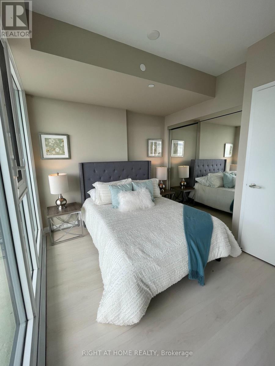 2905 - 3900 Confederation Parkway, Mississauga, Ontario  L5B 0M3 - Photo 9 - W12395831