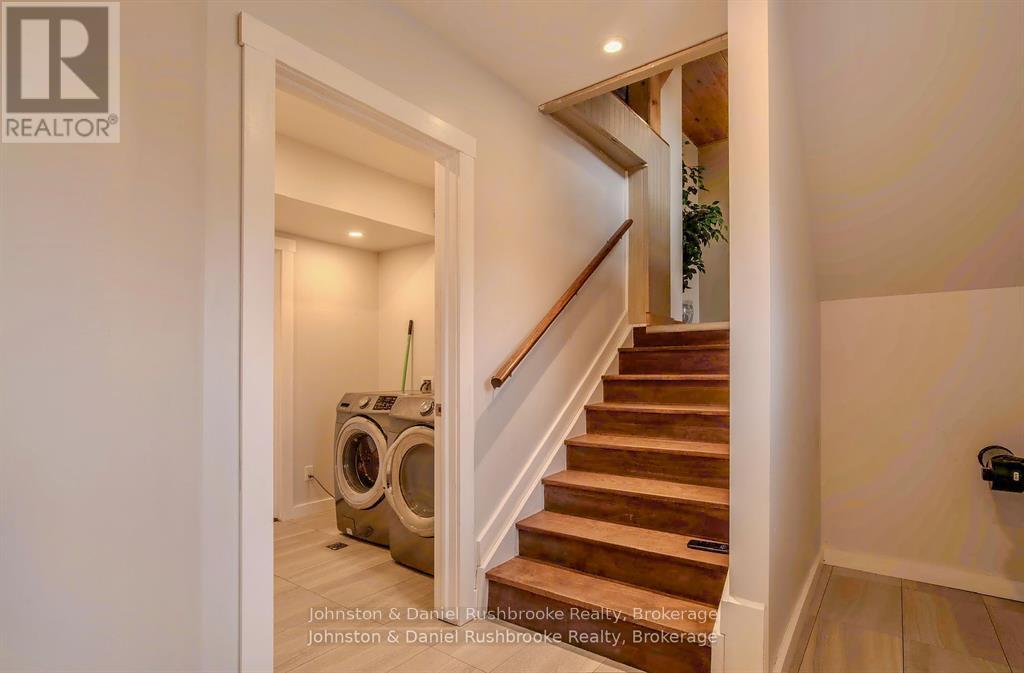 1267 Silver Lake Road, Gravenhurst, Ontario  P1P 1G0 - Photo 22 - X12395861