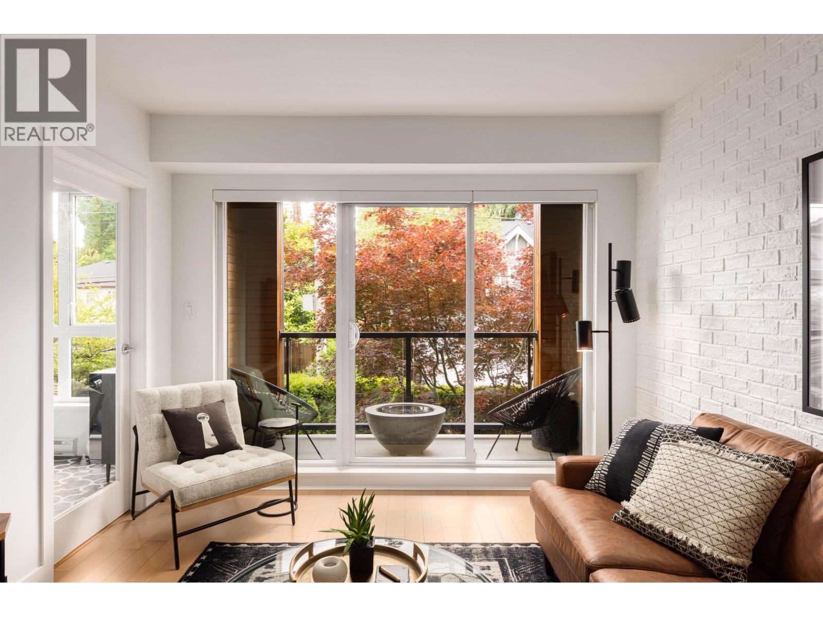 203 2020 W 12th Avenue, Vancouver, British Columbia  V6J 0C5 - Photo 2 - R3043232