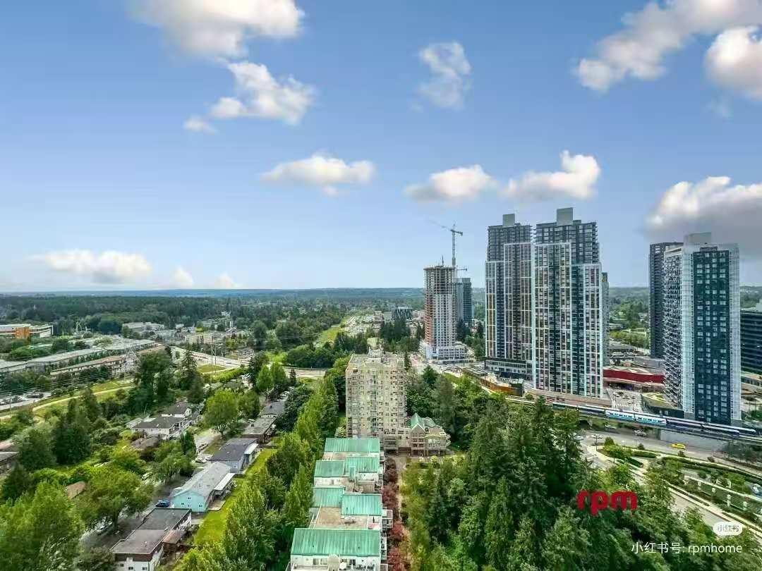 410 13768 100 AVENUE, Surrey, British Columbia