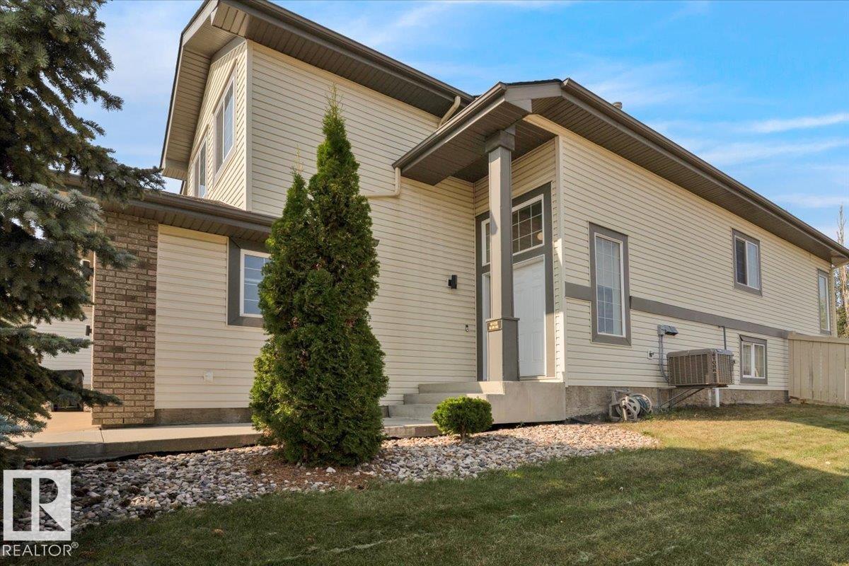 1404 Latta Co Nw, Edmonton, Alberta  T6R 3N2 - Photo 3 - E4457125
