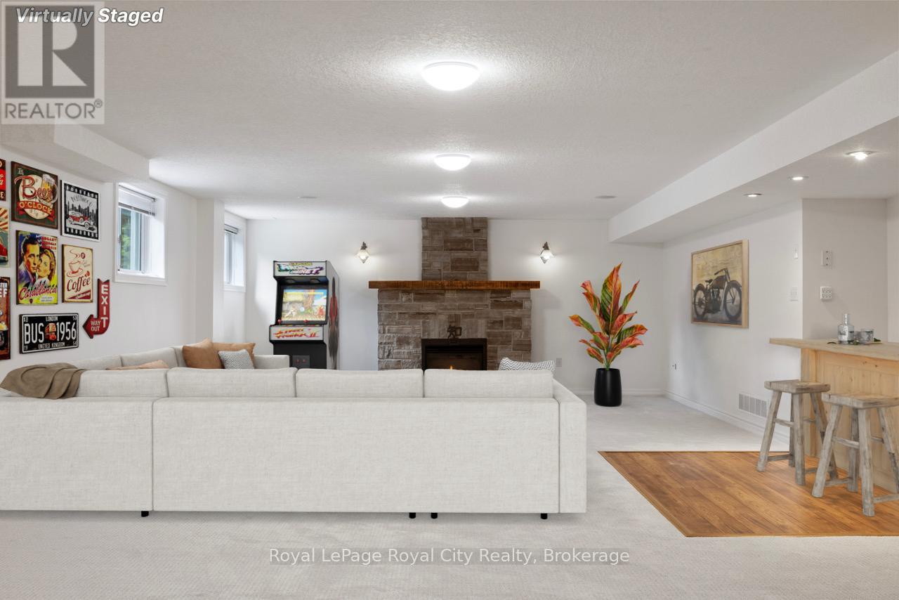 168 Palmer Street, Guelph, Ontario  N1E 2R6 - Photo 38 - X12387561