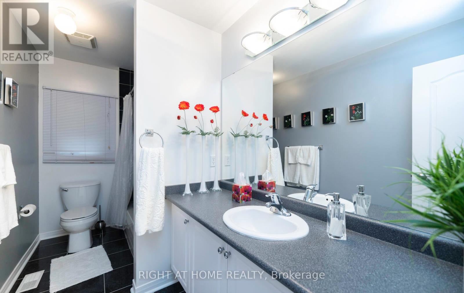 84 Verdi Road, Richmond Hill, Ontario  L4E 4P6 - Photo 13 - N12395854