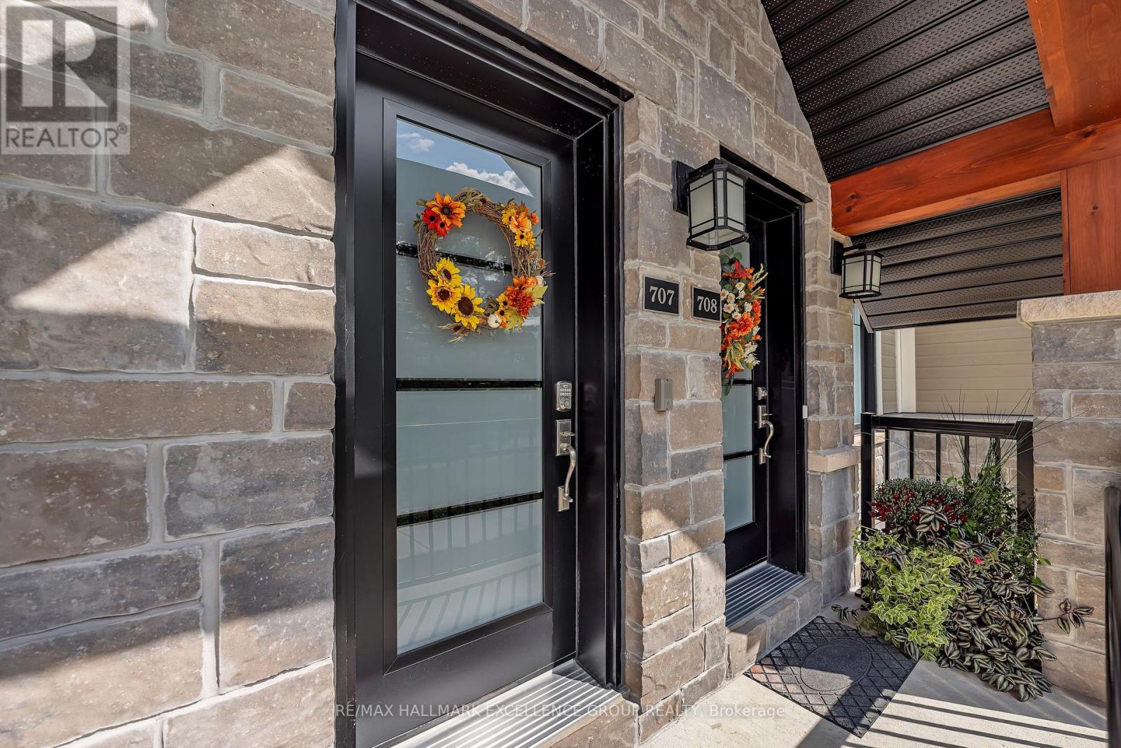 707 - 360 Montee Outaouais Road, Clarence-Rockland, Ontario  K4K 0N3 - Photo 2 - X12395917