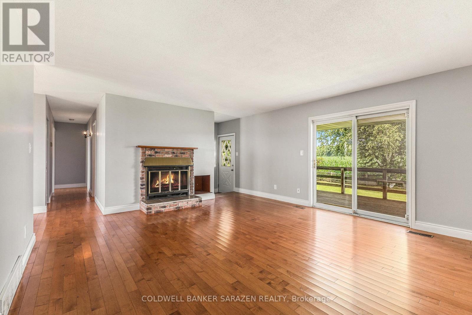 402 Scheel Drive, Mcnab/braeside, Ontario  K7S 3G8 - Photo 10 - X12395922