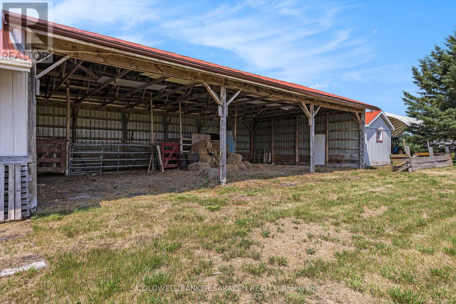 402 Scheel Drive, Mcnab/braeside, Ontario  K7S 3G8 - Photo 29 - X12395922
