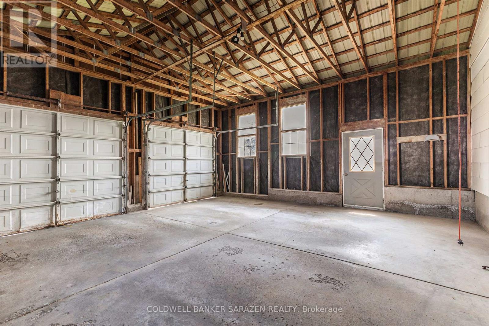 402 Scheel Drive, Mcnab/braeside, Ontario  K7S 3G8 - Photo 37 - X12395922