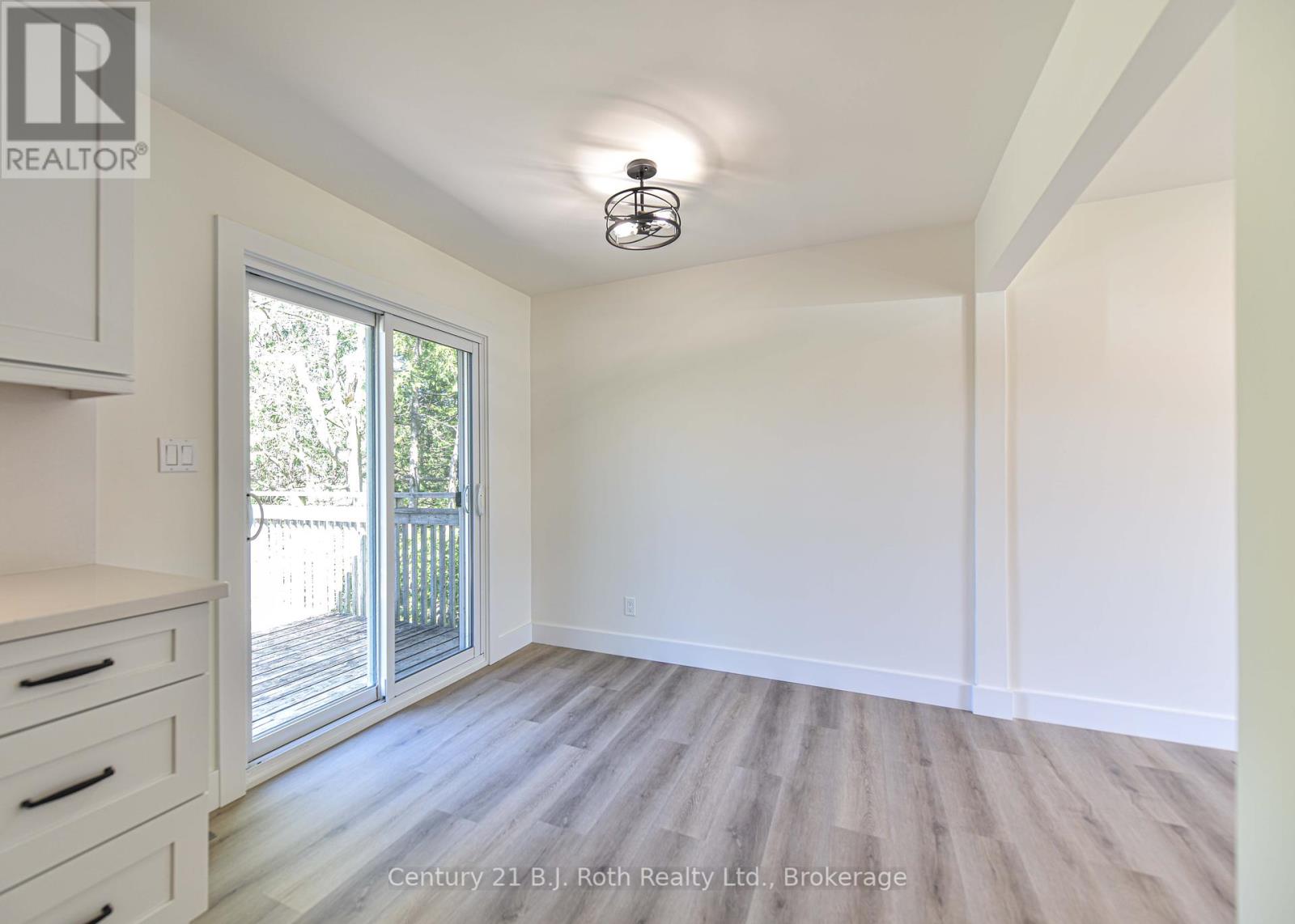 571 High Street, Orillia, Ontario  L3V 4Y2 - Photo 19 - S12395900
