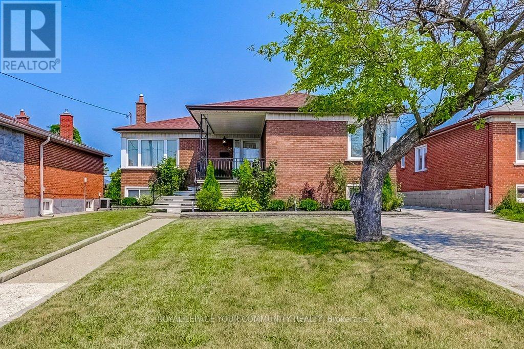 52 Whitburn Crescent, Toronto, Ontario  M3M 2S4 - Photo 41 - W12395869