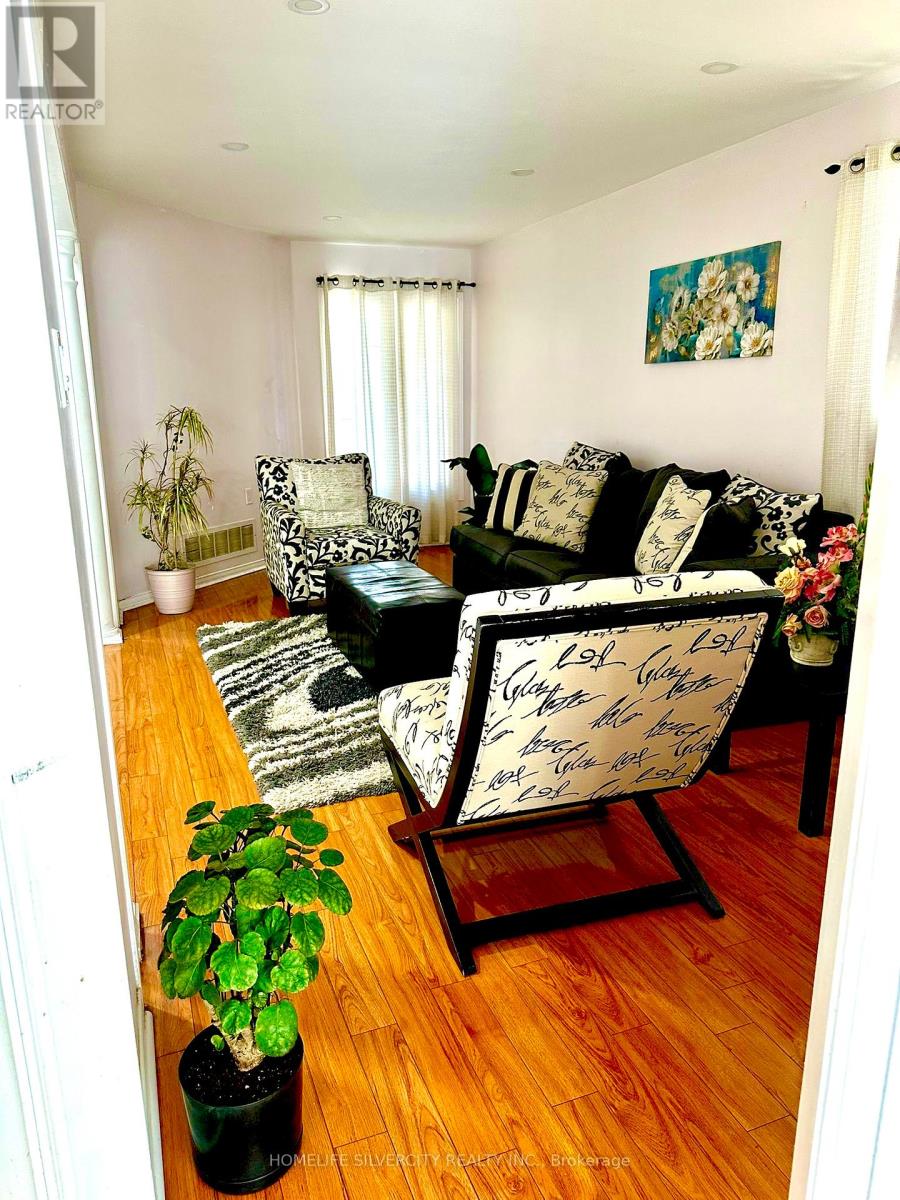 88 Tumbleweed Trail, Brampton, Ontario  L6Y 4Z8 - Photo 11 - W12395875