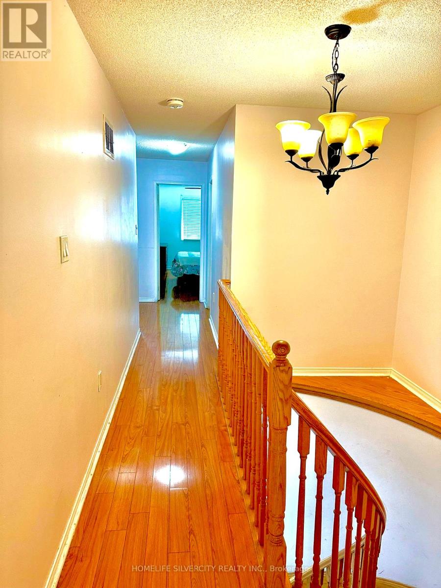 88 Tumbleweed Trail, Brampton, Ontario  L6Y 4Z8 - Photo 16 - W12395875
