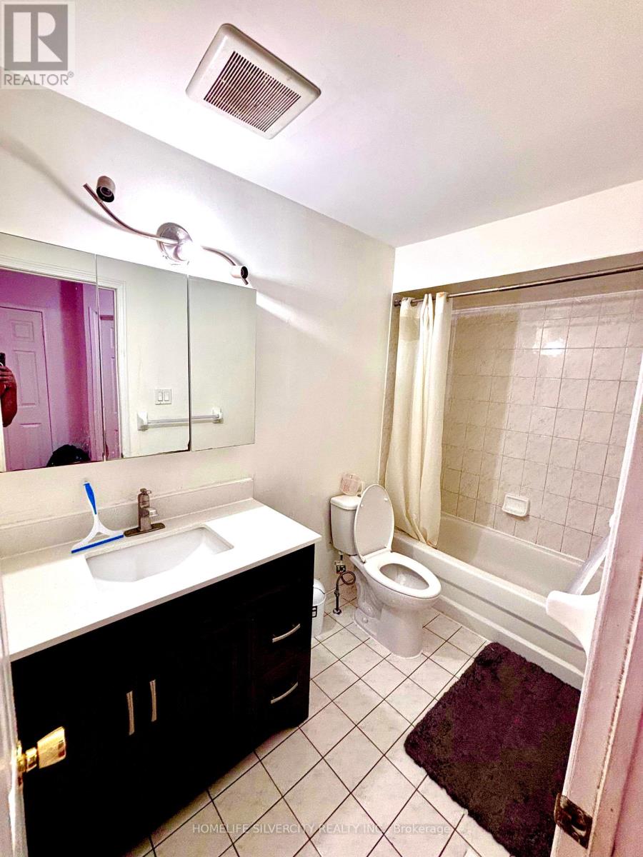 88 Tumbleweed Trail, Brampton, Ontario  L6Y 4Z8 - Photo 18 - W12395875