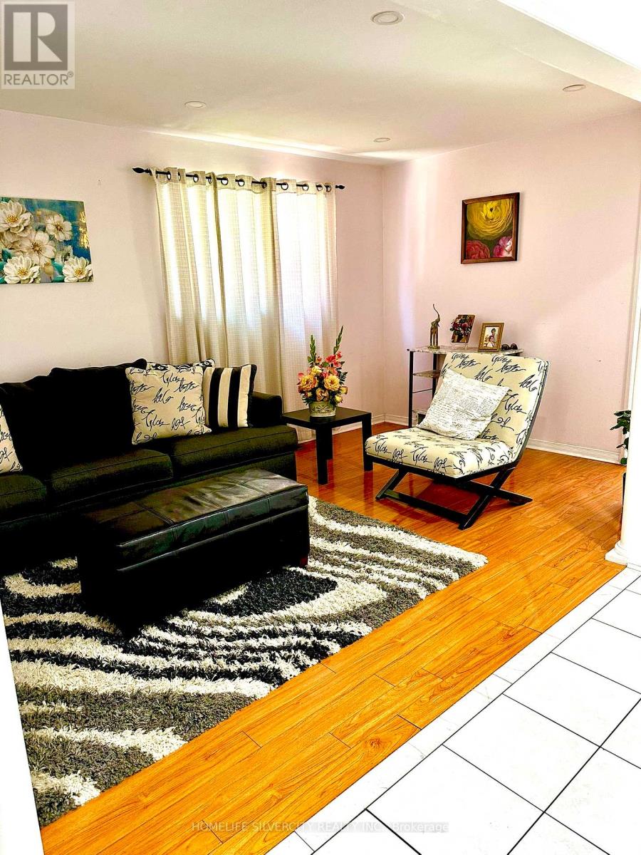 88 Tumbleweed Trail, Brampton, Ontario  L6Y 4Z8 - Photo 2 - W12395875