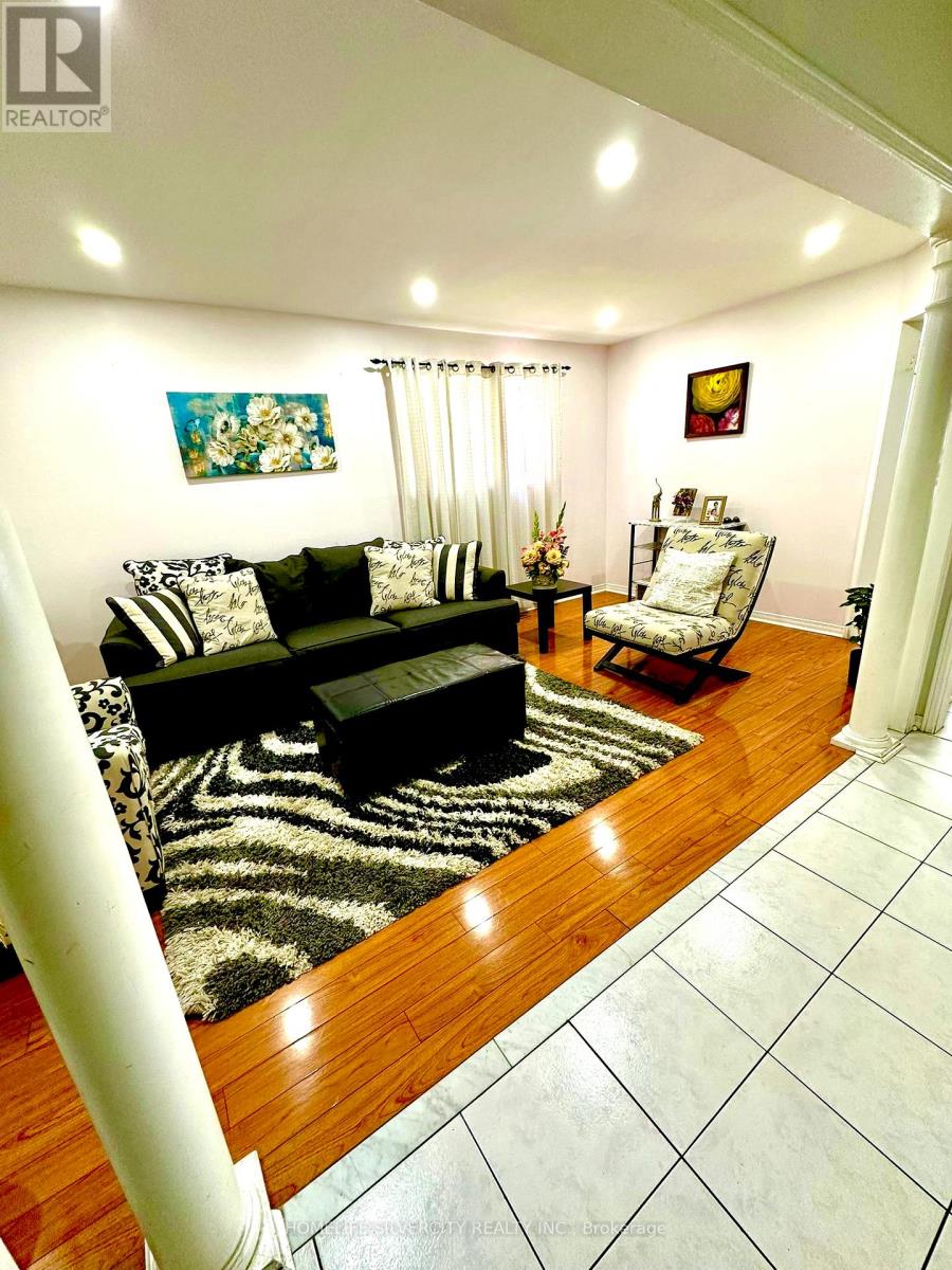 88 Tumbleweed Trail, Brampton, Ontario  L6Y 4Z8 - Photo 3 - W12395875
