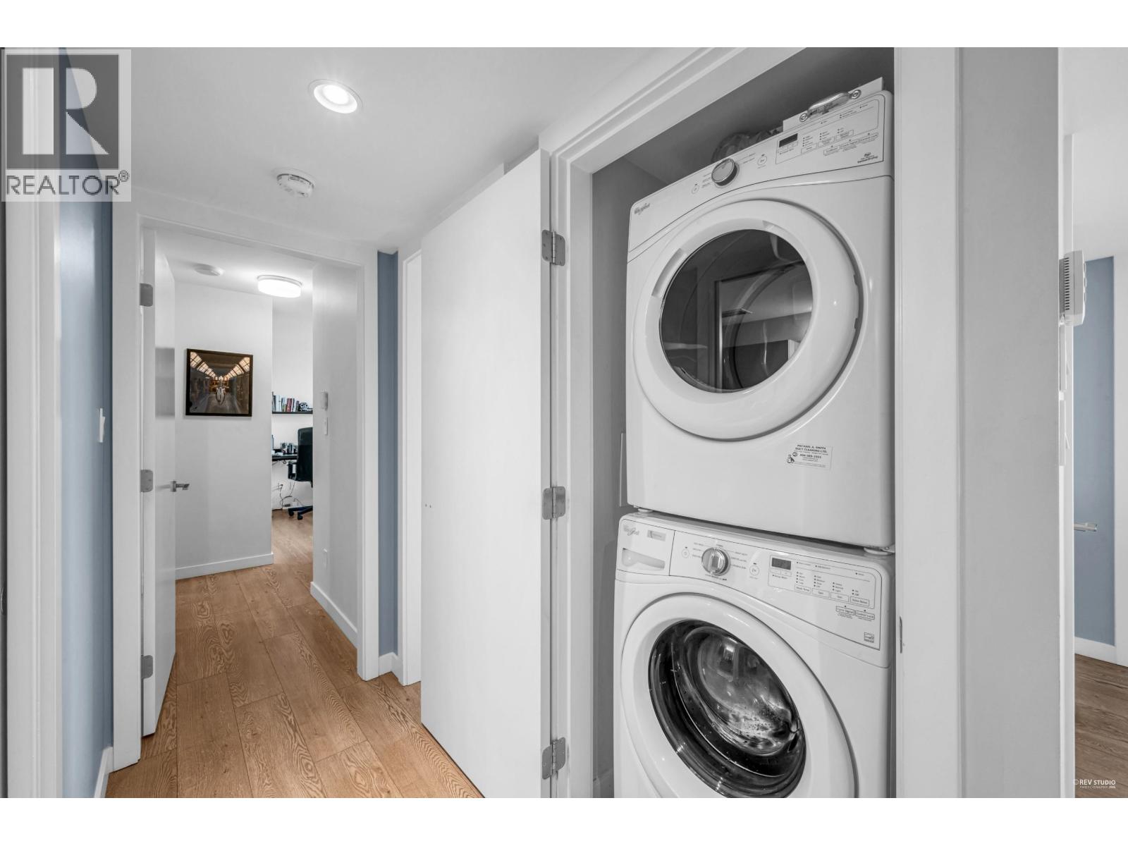 2504 8189 Cambie Street, Vancouver, British Columbia  V6P 0G6 - Photo 2 - R3045663