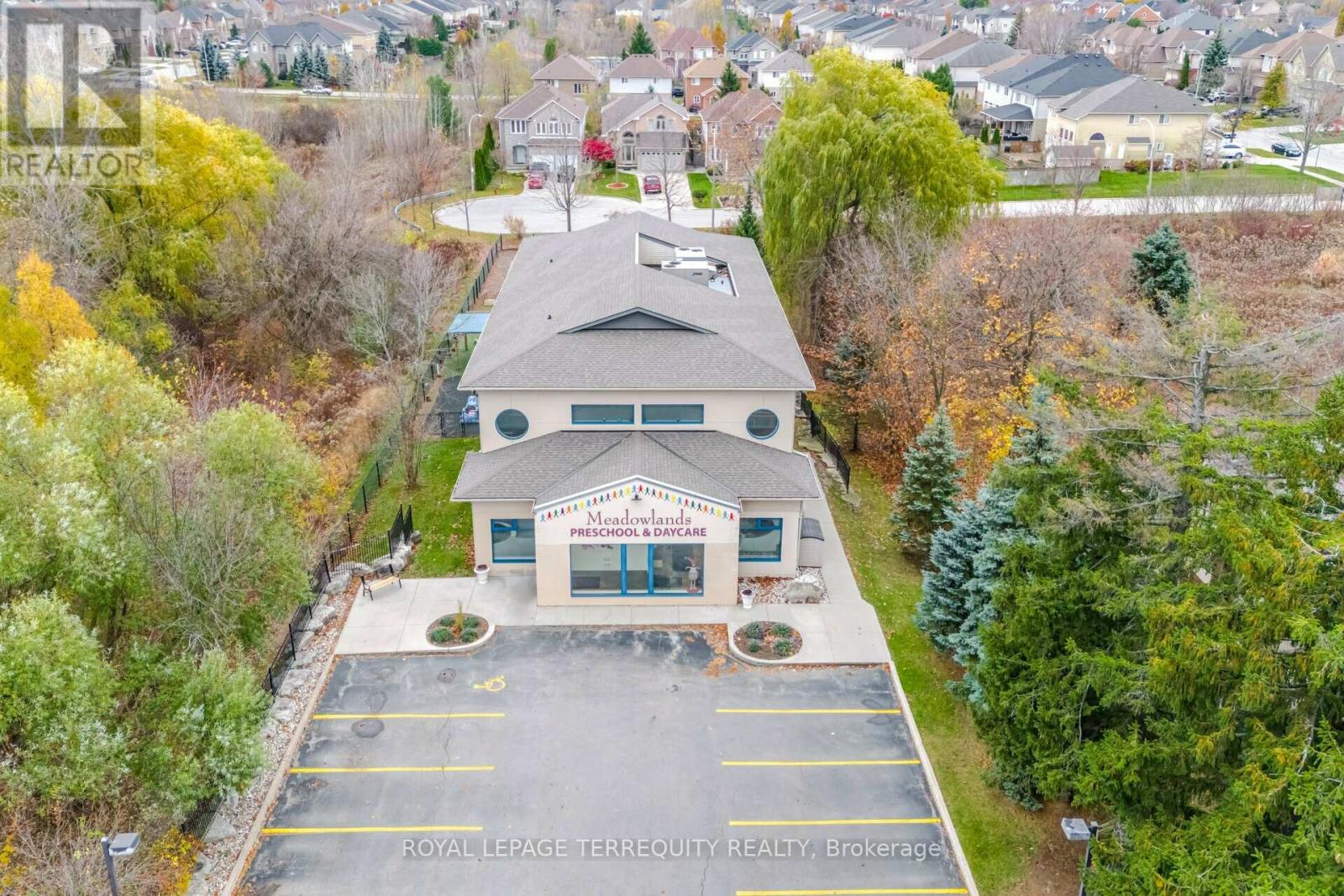 900 Golf Link Road, Hamilton (Ancaster), Ontario  L9K 1J8 - Photo 2 - X12395871