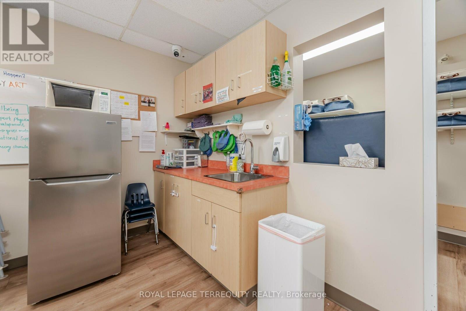 900 Golf Link Road, Hamilton (Ancaster), Ontario  L9K 1J8 - Photo 9 - X12395871