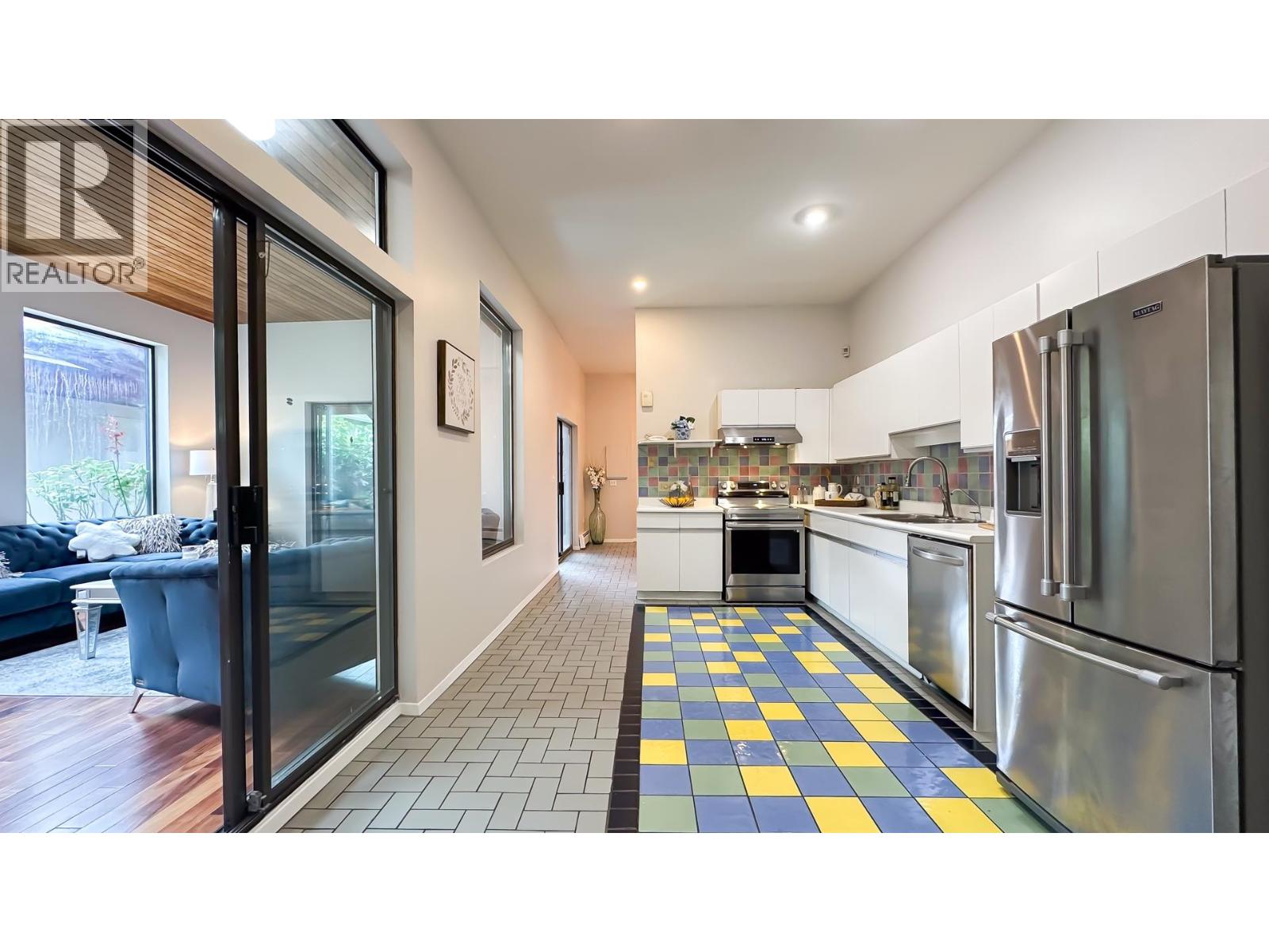 2236 W 18th Avenue, Vancouver, British Columbia  V6L 1A6 - Photo 15 - R3045302