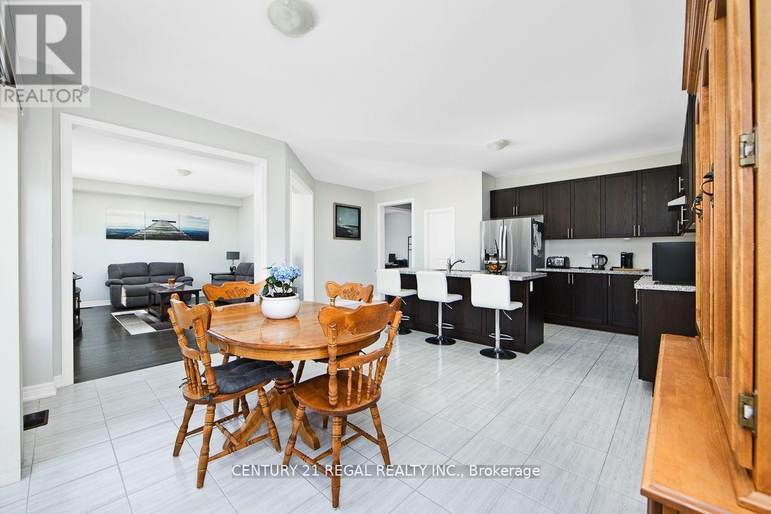 968 Wickham Road, Innisfil, Ontario  L9S 0N5 - Photo 12 - N12395888