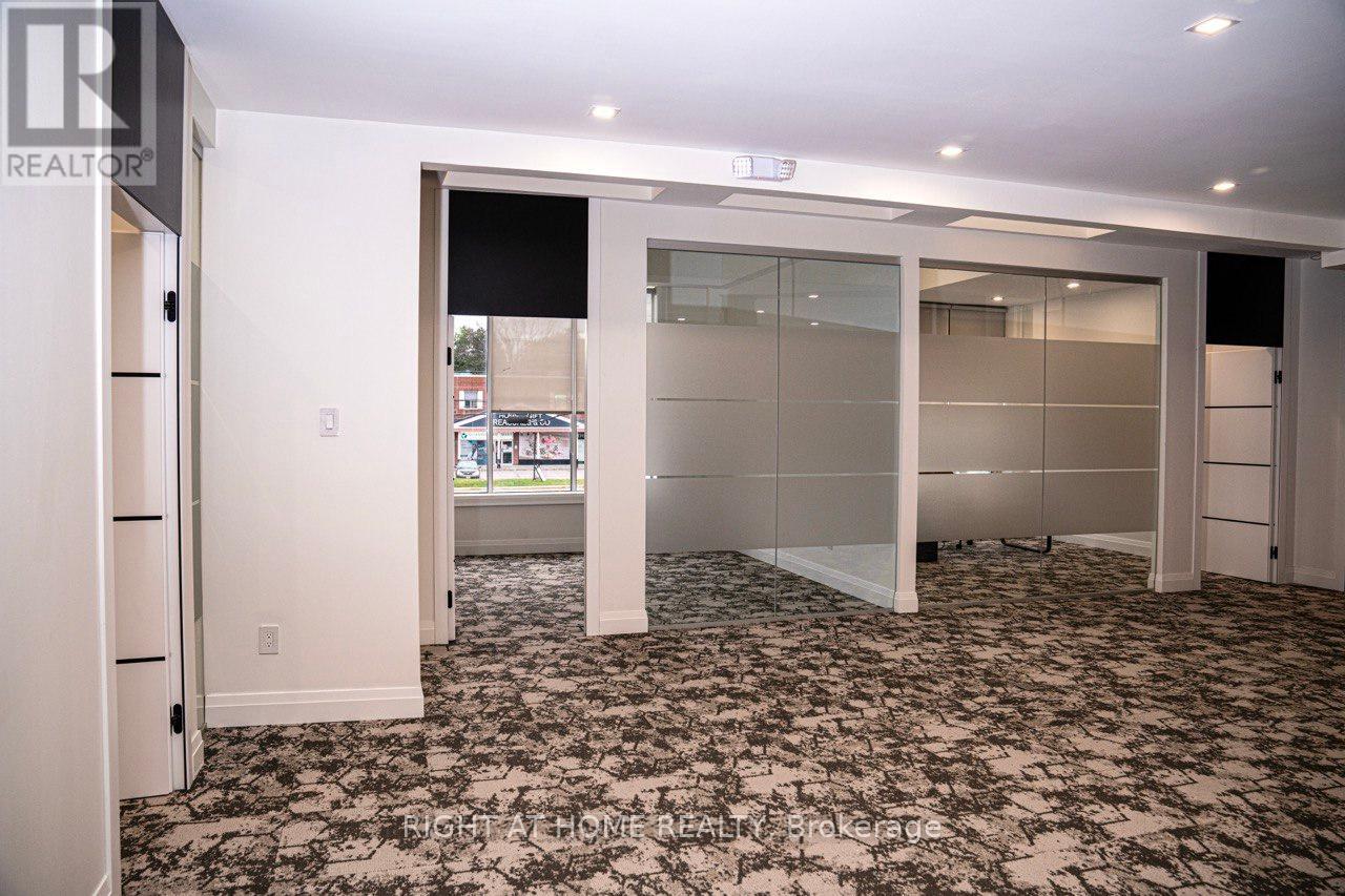 8119 Yonge Street, Markham, Ontario  L3T 2C6 - Photo 7 - N12395934