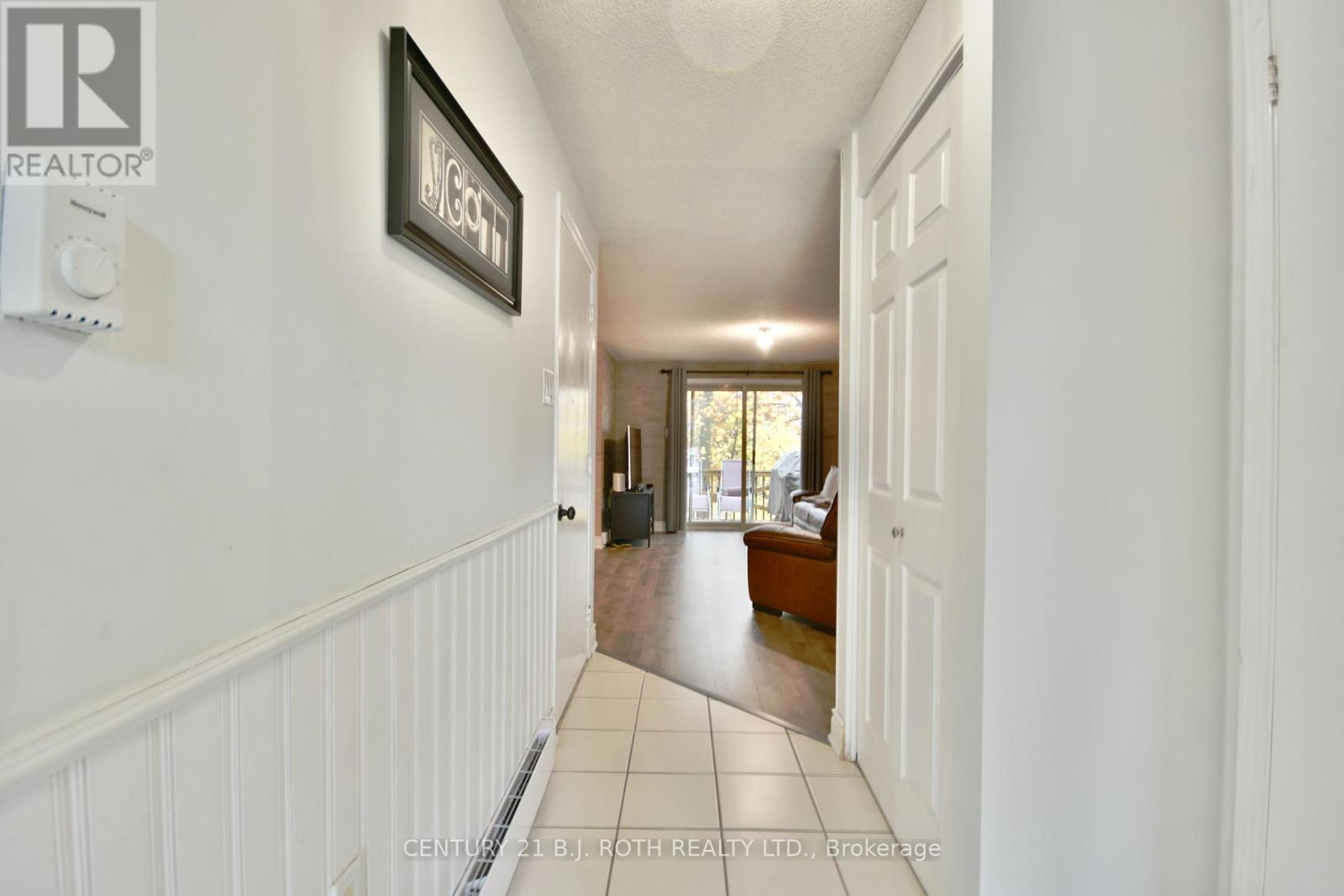 11 Pheasant Trail, Barrie, Ontario  L4N 6W4 - Photo 2 - S12395886