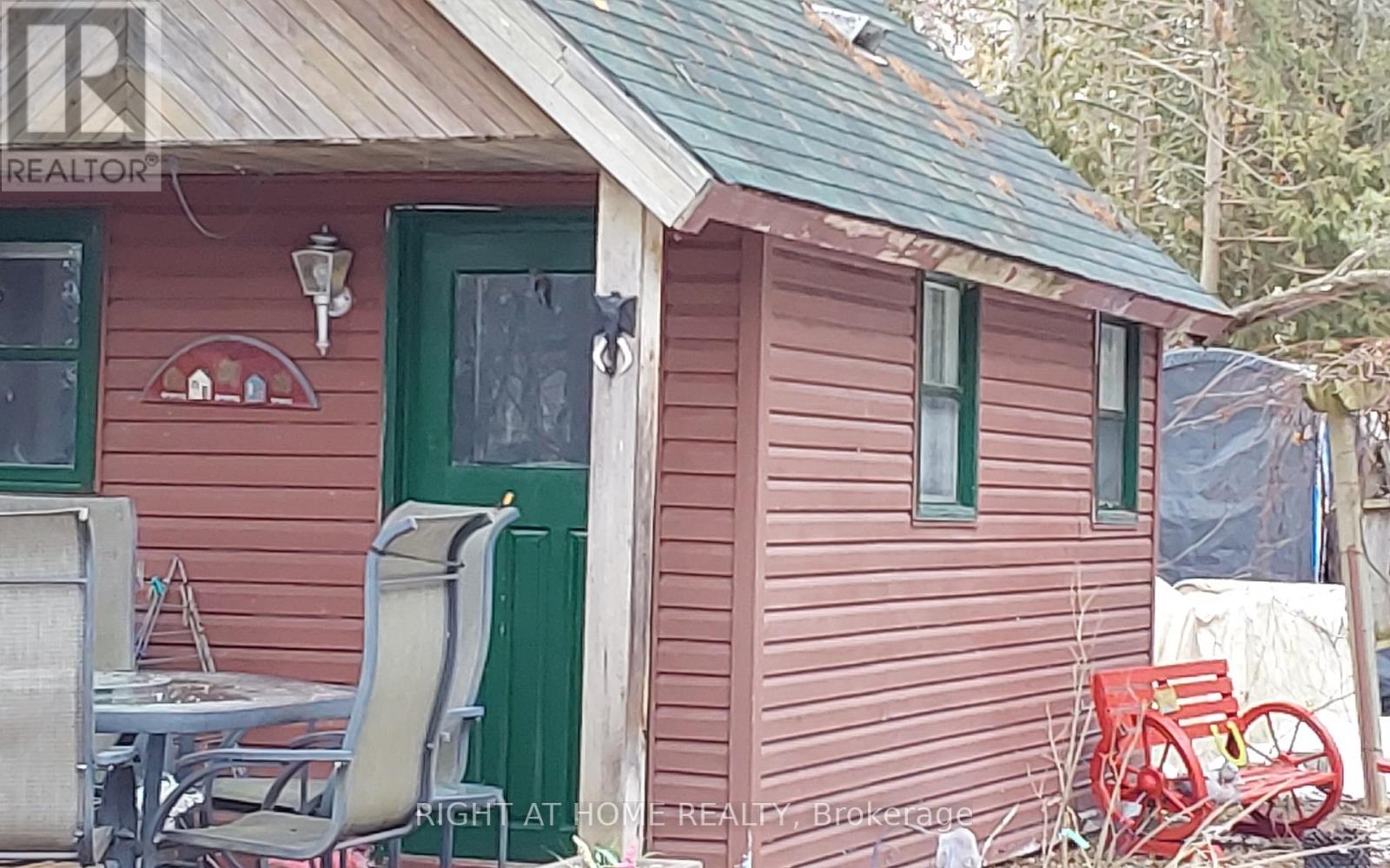 2323 Lakeshore Drive, Ramara, Ontario  L0K 1B0 - Photo 33 - S12395897