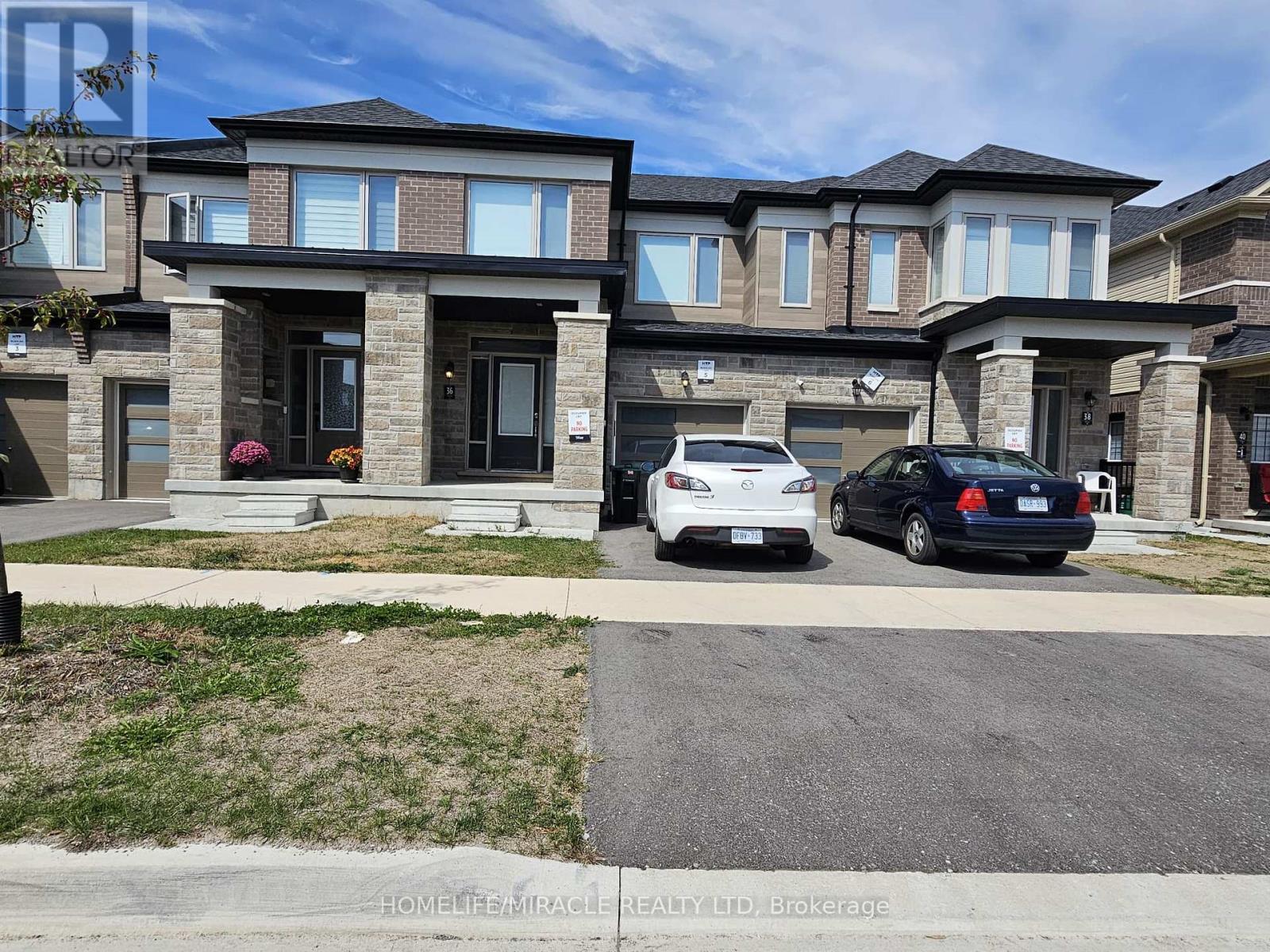 36 VALLEYBROOK ROAD, Barrie, Ontario