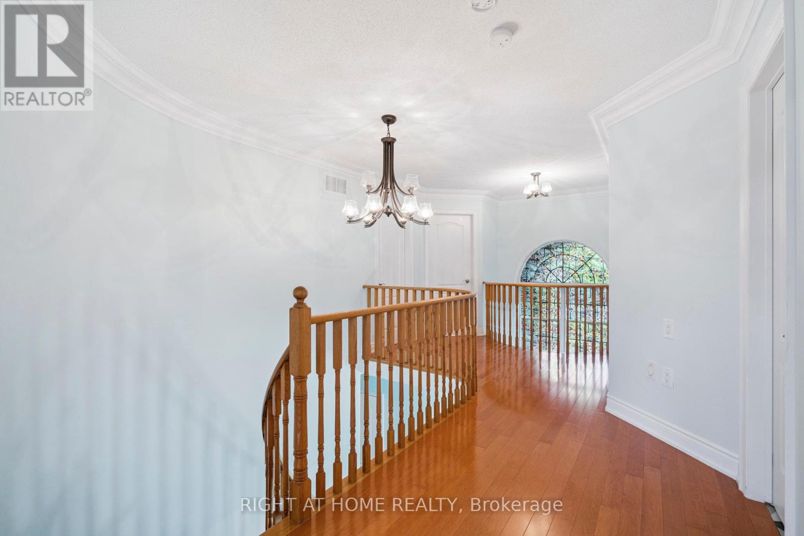 2322 Woodridge Way, Oakville (Wc Wedgewood Creek), Ontario  L6H 6S3 - Photo 19 - W12395884