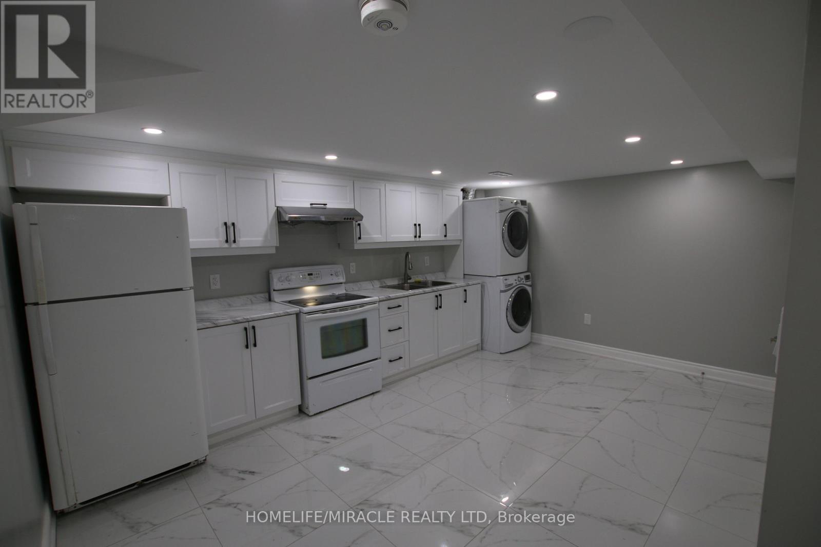 3 Gatsby Square, Brampton, Ontario  L6S 2H4 - Photo 20 - W12395898