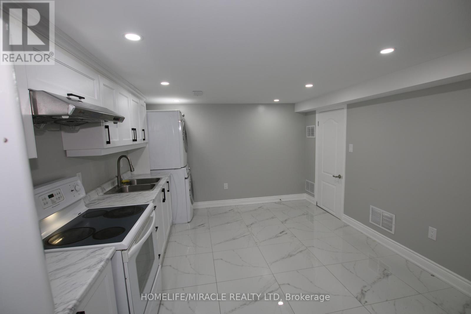 3 Gatsby Square, Brampton, Ontario  L6S 2H4 - Photo 21 - W12395898