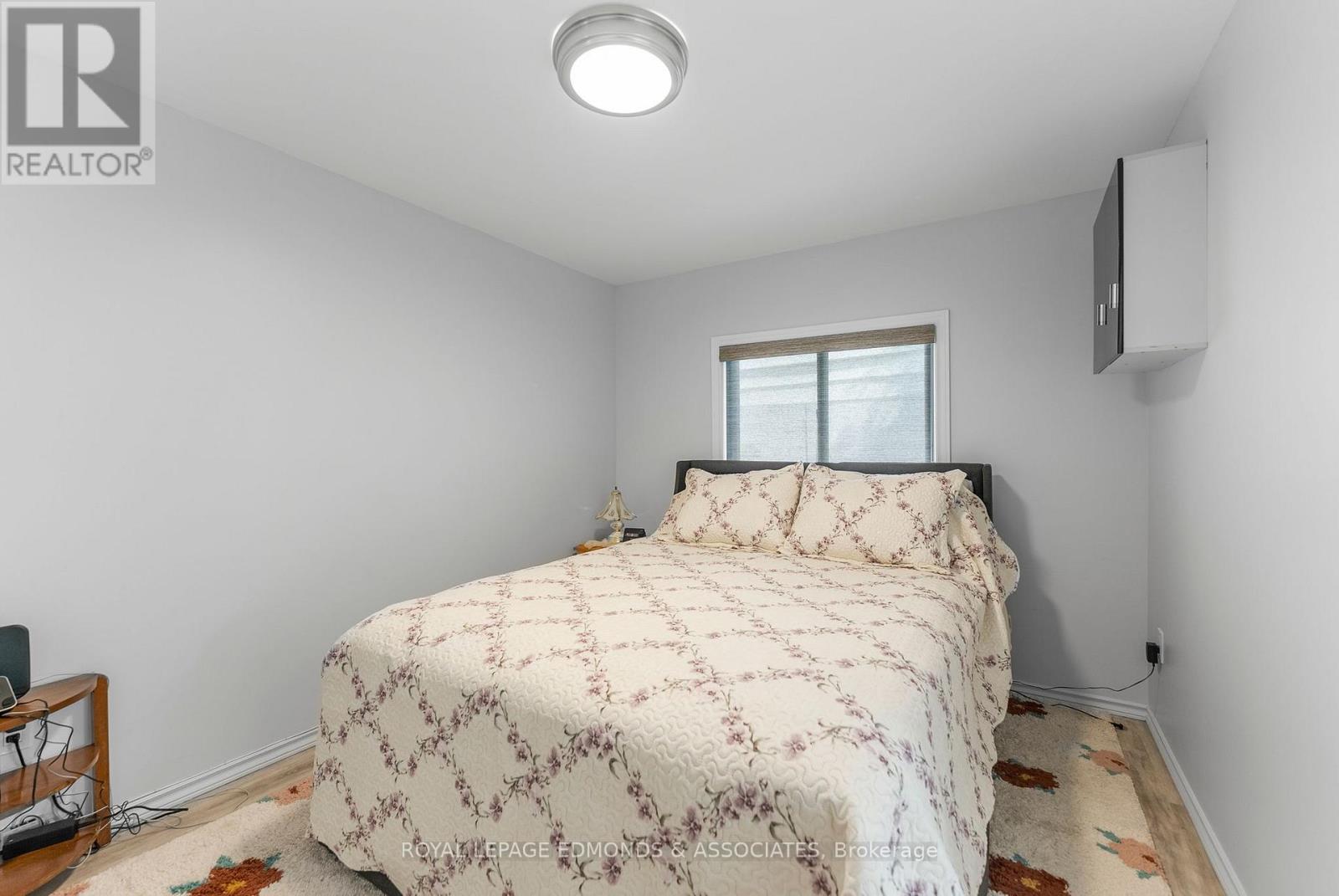 33 Robert Colin Lane, Whitewater Region, Ontario  K0J 1K0 - Photo 19 - X12395943