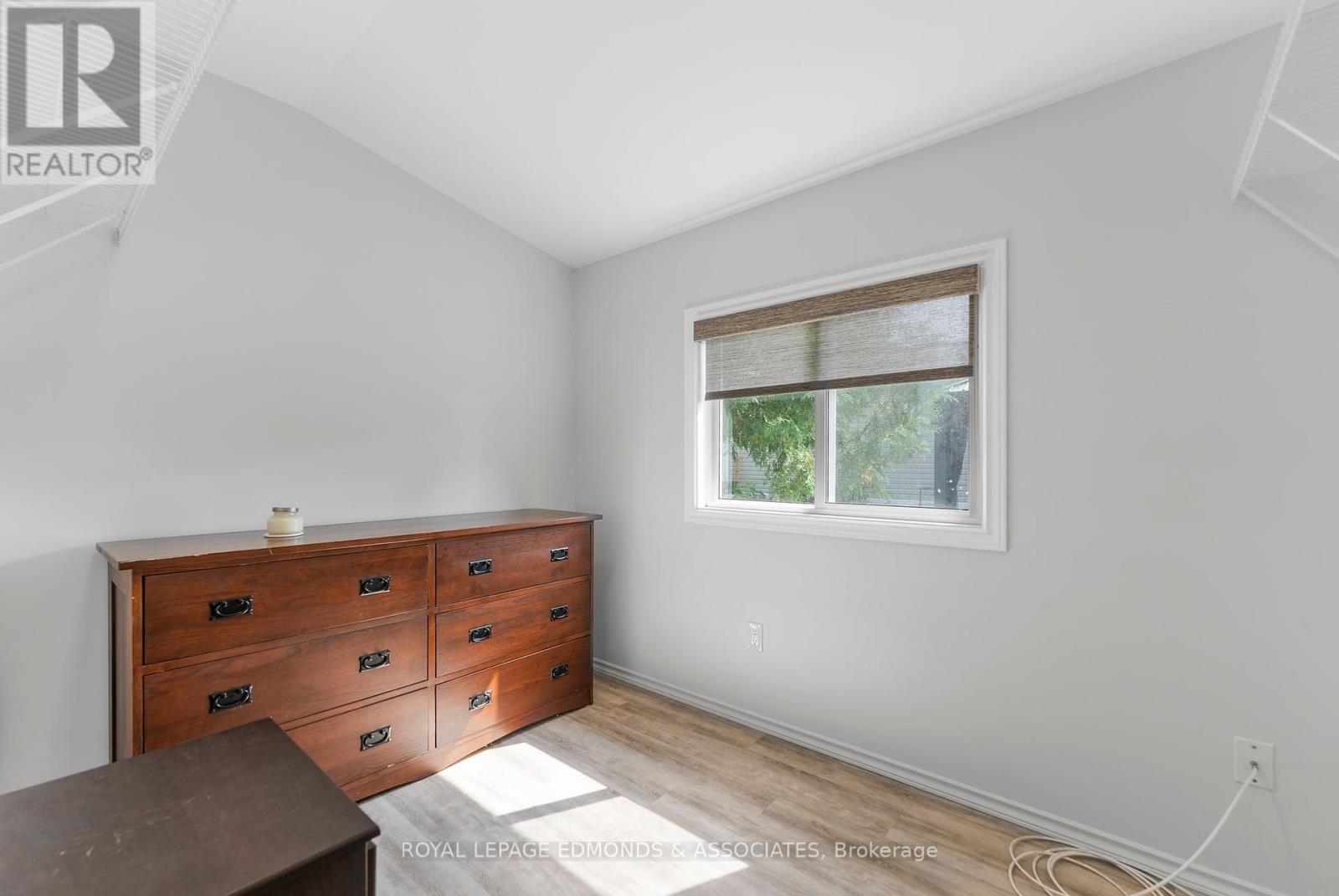 33 Robert Colin Lane, Whitewater Region, Ontario  K0J 1K0 - Photo 20 - X12395943