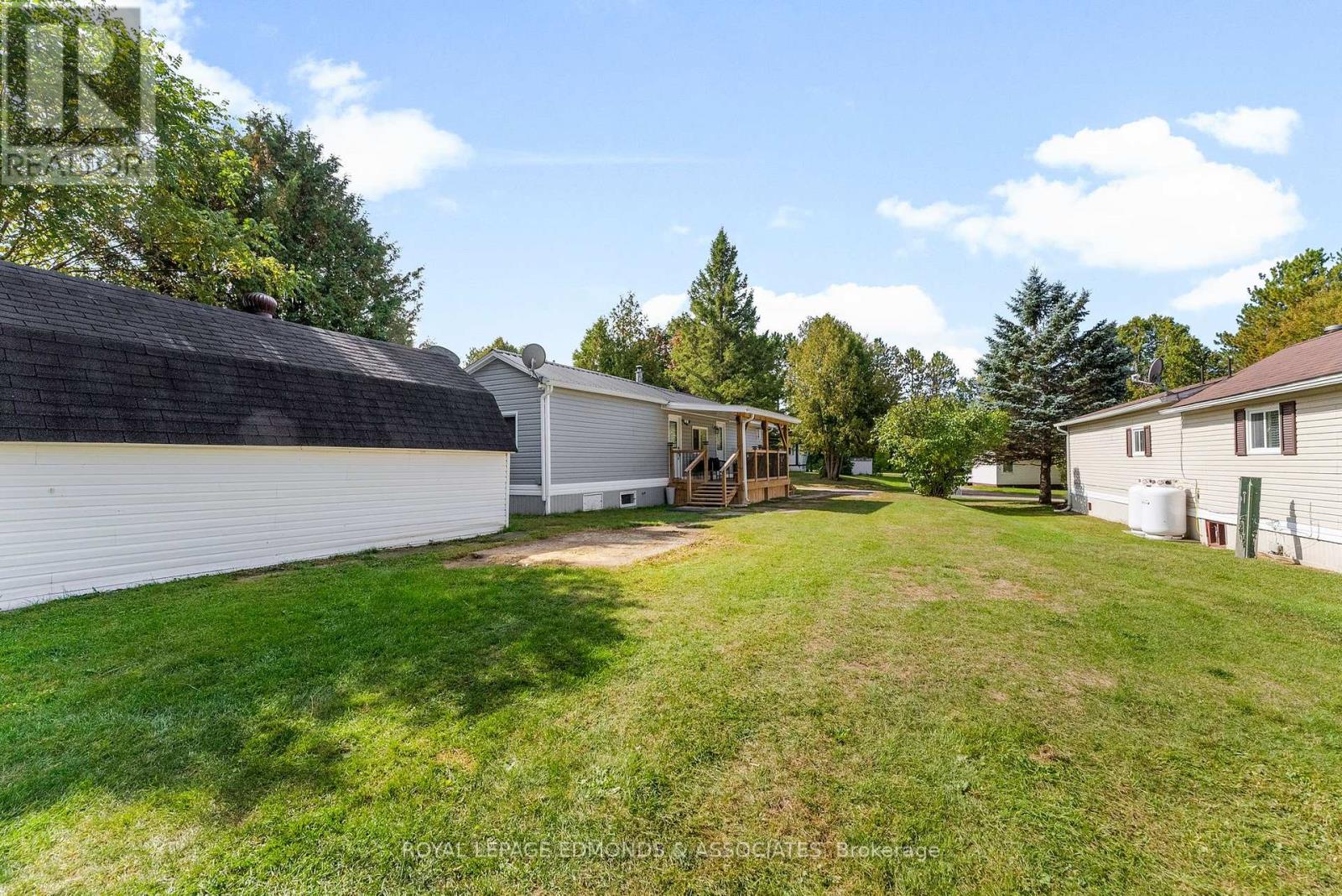 33 Robert Colin Lane, Whitewater Region, Ontario  K0J 1K0 - Photo 33 - X12395943