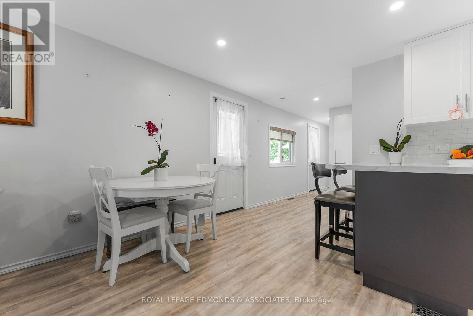 33 Robert Colin Lane, Whitewater Region, Ontario  K0J 1K0 - Photo 9 - X12395943