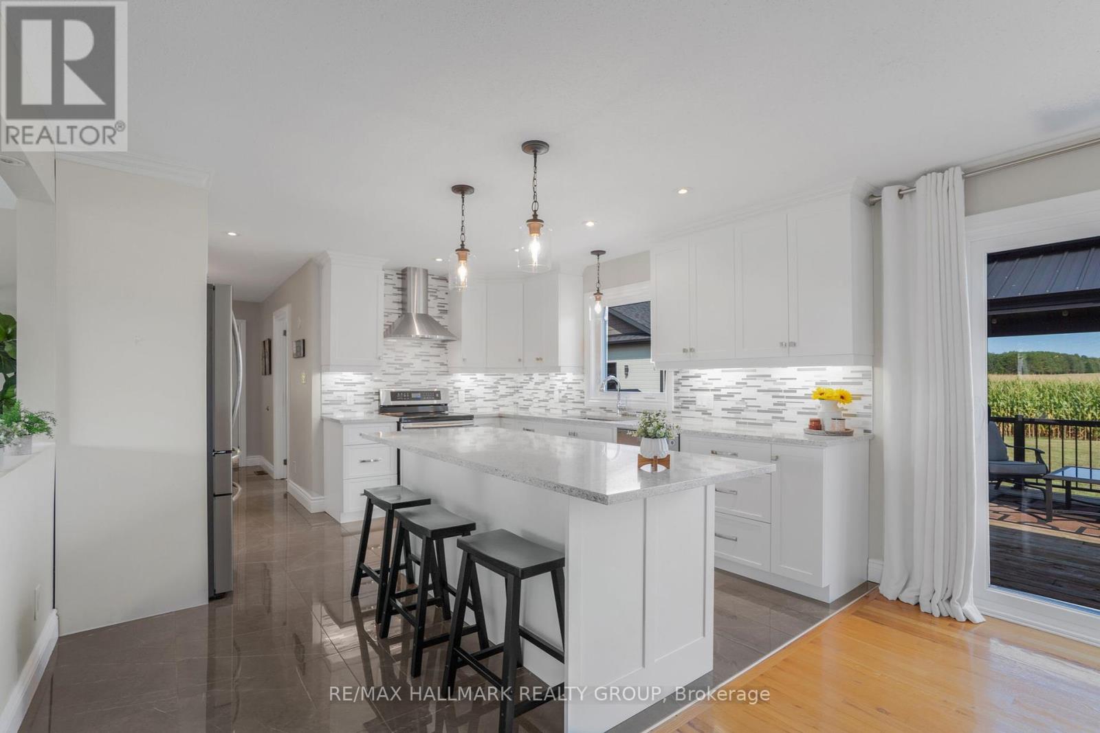 2321 Du Lac Road, Clarence-Rockland, Ontario  K0A 3N0 - Photo 10 - X12395955