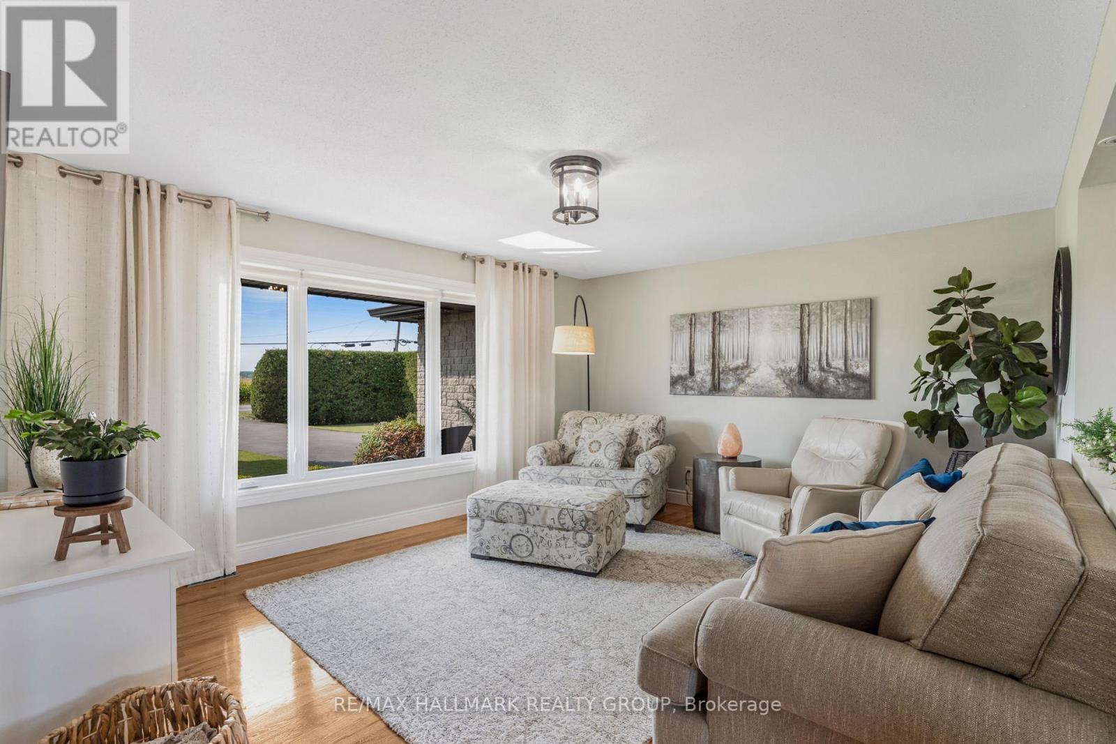 2321 Du Lac Road, Clarence-Rockland, Ontario  K0A 3N0 - Photo 13 - X12395955
