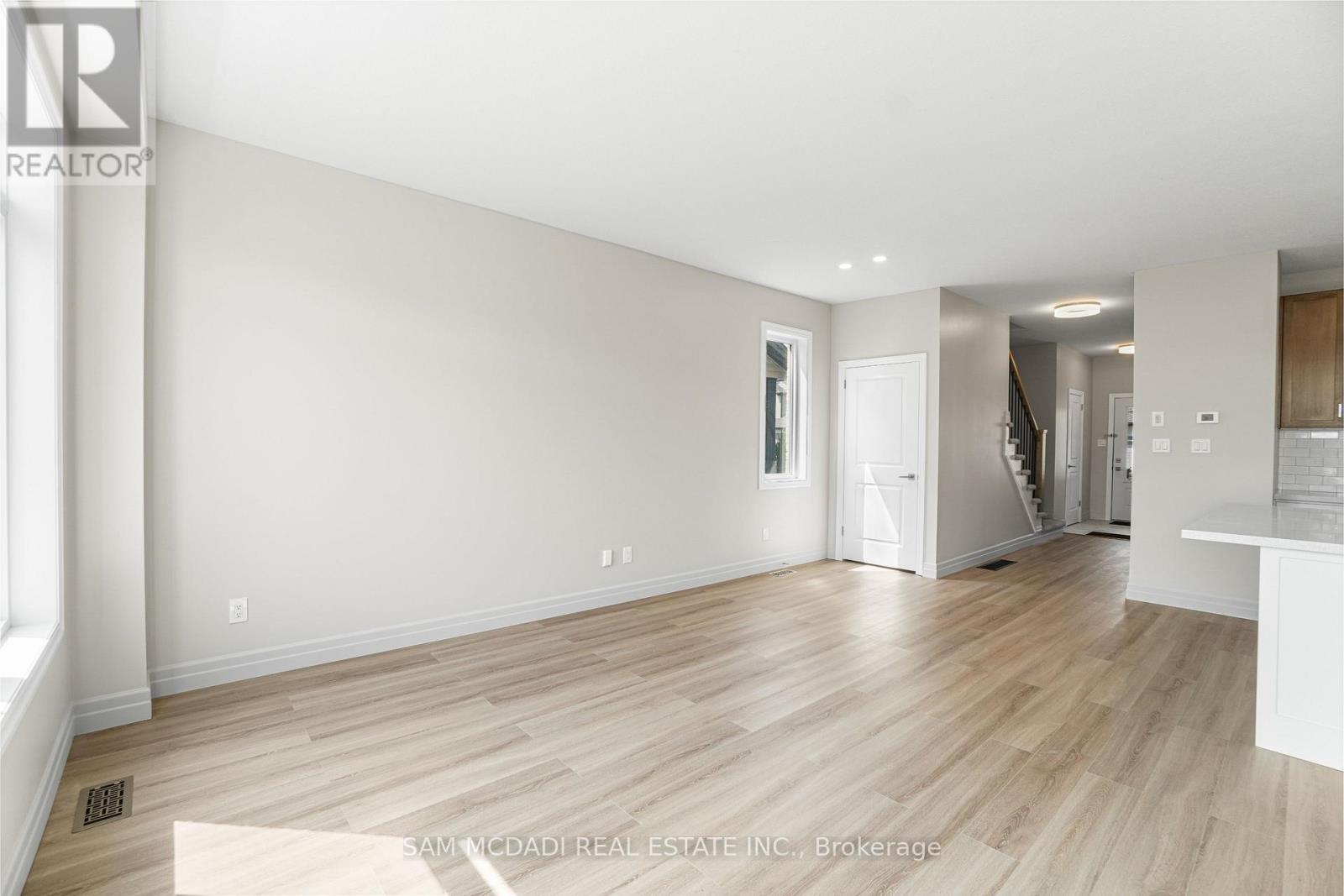 25 - 1023 Devonshire Avenue, Woodstock (Woodstock - North), Ontario  N4S 0E7 - Photo 16 - X12395918